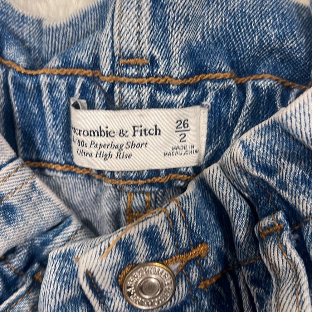 Jean Short - Picture 2 of 3